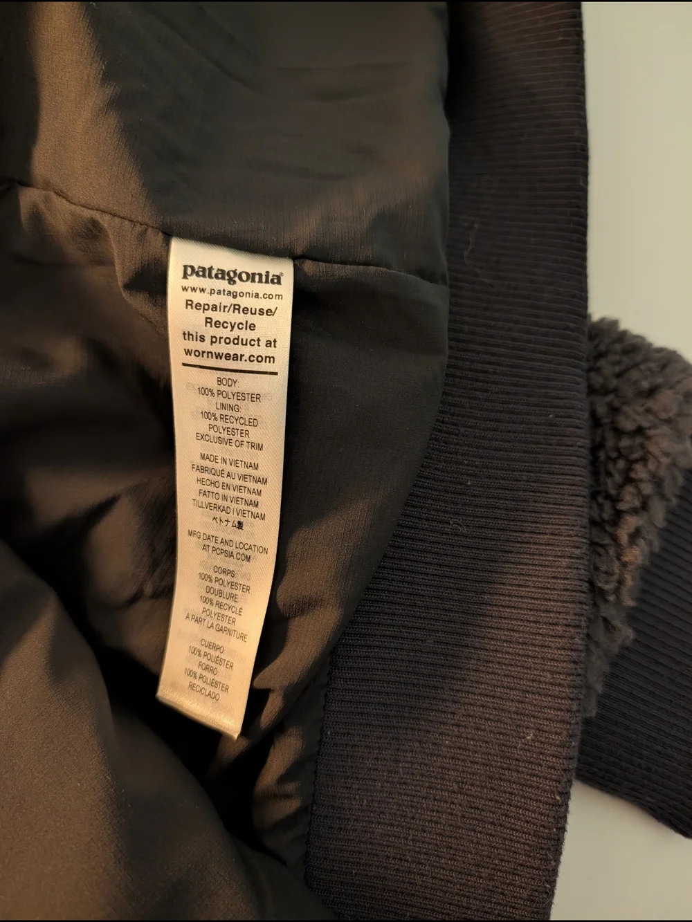 Patagonia Men's Dark Gray Sherpa Fleece Jacket